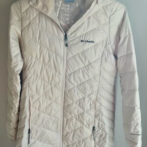 Columbia Women's Off-White Quilted Ski Jacket